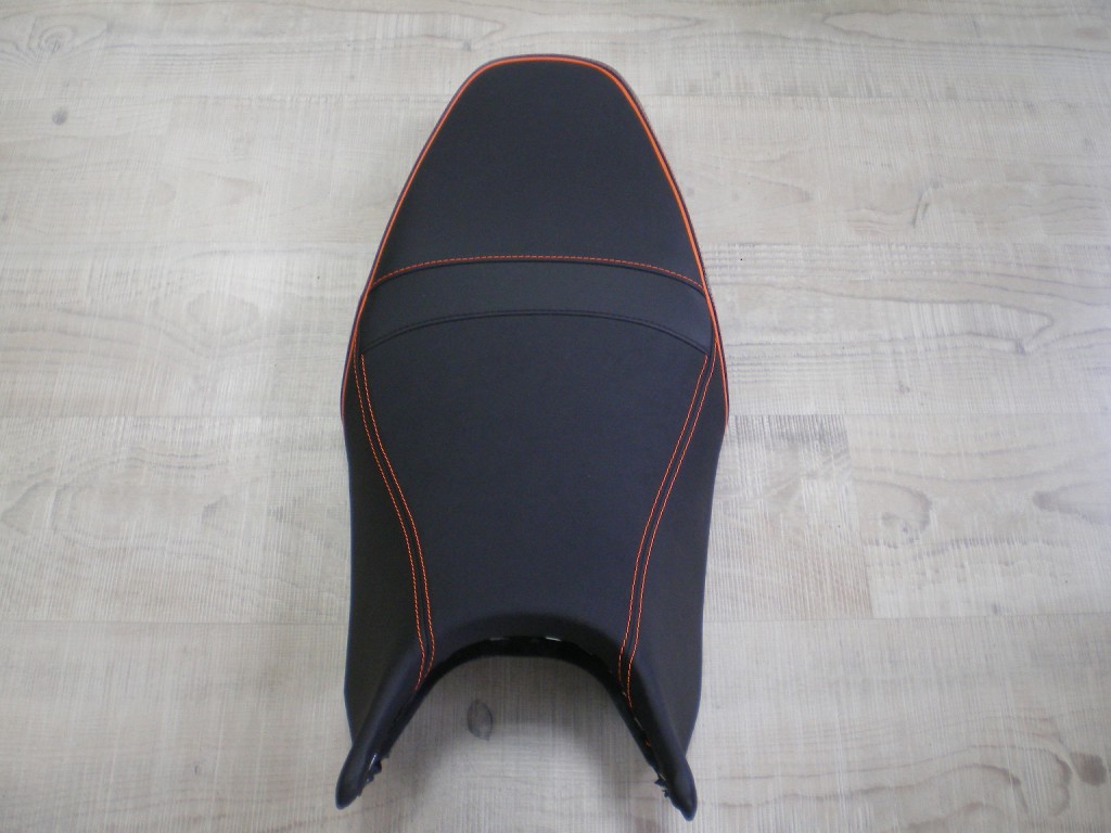 SELLE HORNET 600 ( 230 € )